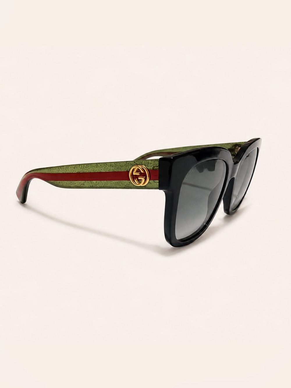 Gucci Black Oversized Square Sunglasses with Purple Case, Dust Bag, & Dust Cloth - Picture 3 of 4